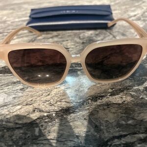 Aylin Stylish Cream Sunglasses
